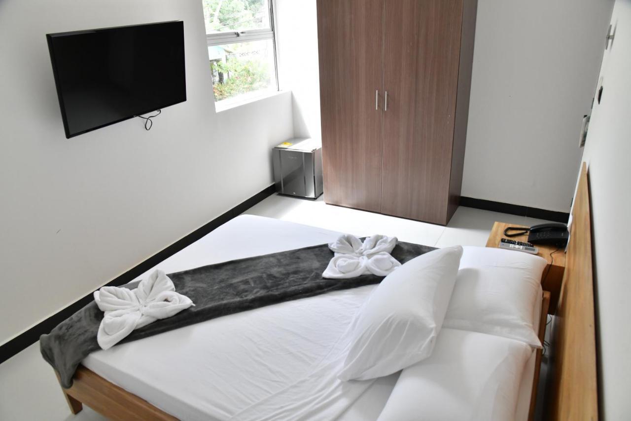 Alpha Hotel Boutique Некокли Экстерьер фото